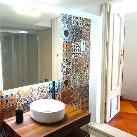 Casa Taracea Del Chapiz * Granada